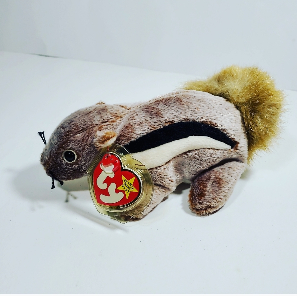 Ty Beanie Baby Chipper the chipmunk
